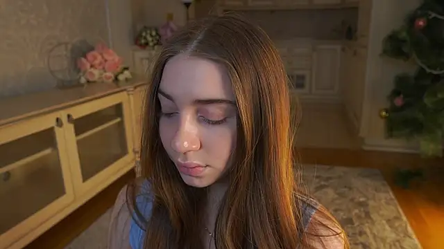 Snapshot of EadlinGillim chatting on December 16, 2025, 3:11 am EadlinGillim online show from December 16, 2025, 3:11 am