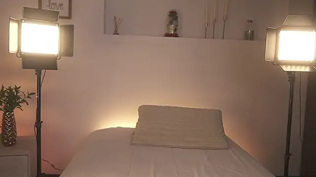 ximena cortez 03 online show from February 3, 2026, 10:04 pm