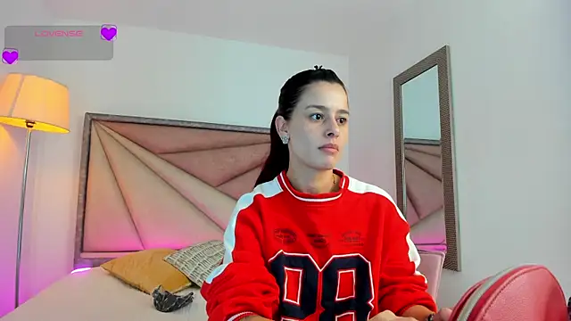 Snapshot of valerieMattson chatting on October 20, 2025, 5:57 pm valerieMattson online show from October 20, 2025, 5:57 pm