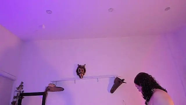 catleya noire online show from January 9, 2026, 8:05 pm