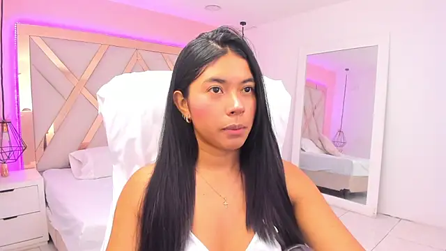 samantaa shy online show from February 3, 2026, 2:32 am