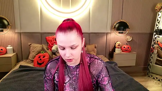 Wilda Foster online show from October 20, 2025, 10:38 am