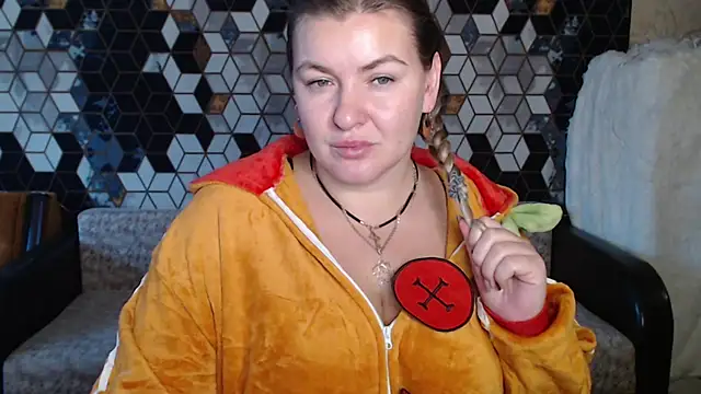 NikaSkylink online show from December 16, 2025, 5:00 am