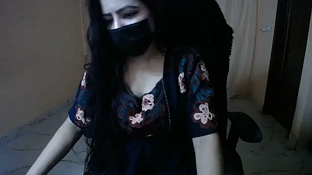 Snapshot of Divvya_ chatting on January 9, 2026, 6:15 pm Divvya online show from January 9, 2026, 6:15 pm