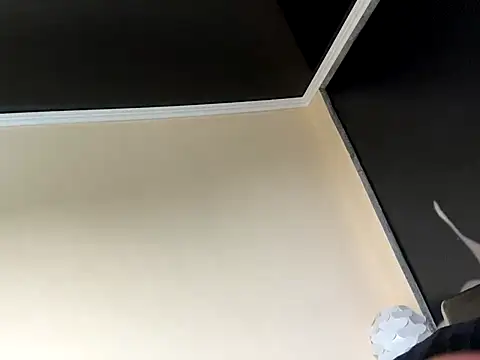 Liza Will online show from September 9, 2025, 8:46 am