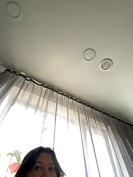 Liza Will online show from September 19, 2025, 5:33 am