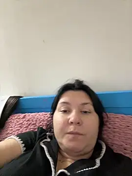 Liza Will online show from November 7, 2025, 1:37 pm