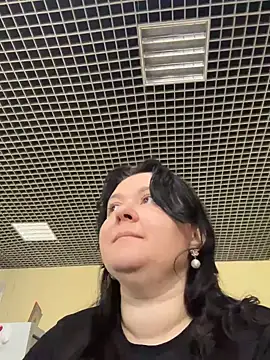 Liza Will online show from April 13, 2026, 8:40 am