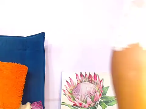 SexyScarlet101 online show from September 22, 2025, 8:59 pm