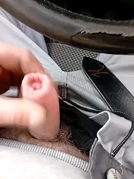 Kubous online show from November 19, 2025, 2:39 pm