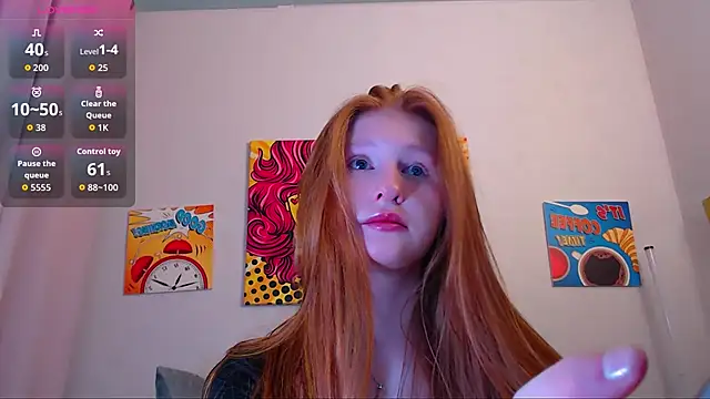 Snapshot of LuxXAngel chatting on October 3, 2025, 12:03 am LuxXAngel online show from October 3, 2025, 12:03 am