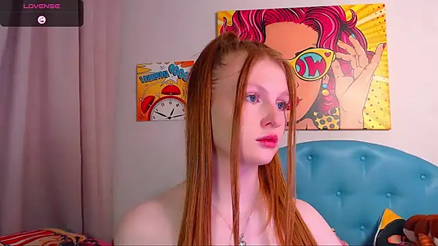 Snapshot of LuxXAngel chatting on October 1, 2025, 12:06 am LuxXAngel online show from October 1, 2025, 12:06 am
