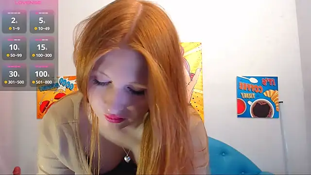 Snapshot of LuxXAngel chatting on October 12, 2025, 11:06 pm LuxXAngel online show from October 12, 2025, 11:06 pm