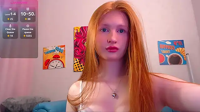 Snapshot of LuxXAngel chatting on October 6, 2025, 11:49 pm LuxXAngel online show from October 6, 2025, 11:49 pm