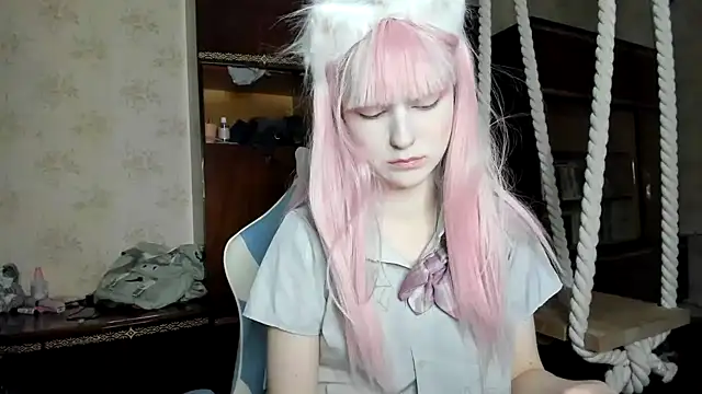 kioshi kiss online show from December 1, 2025, 5:47 pm