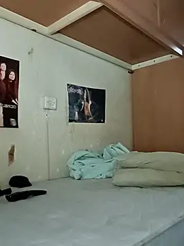 Snapshot of Rickrow666 chatting on February 19, 2026, 5:10 pm Rickrow666 online show from February 19, 2026, 5:10 pm