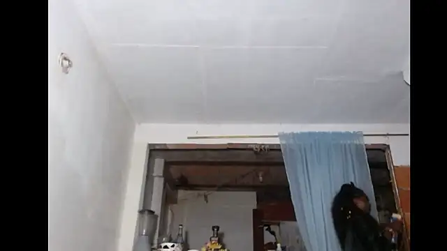 BebaFoxx online show from January 8, 2026, 5:02 am