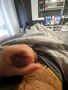 Snapshot of Bog_dan123 chatting on November 1, 2025, 9:03 am Bog dan123 online show from November 1, 2025, 9:03 am