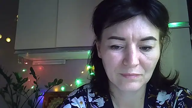 Krystal 82 online show from October 2, 2025, 5:22 am