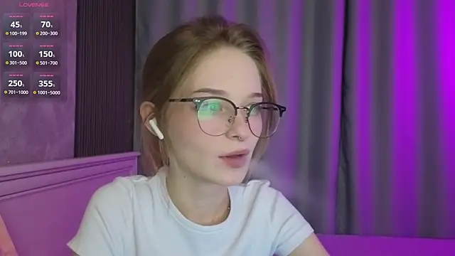 Snapshot of vialeta_baby chatting on September 26, 2025, 11:44 pm vialeta baby online show from September 26, 2025, 11:44 pm
