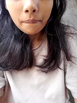 Snapshot of queen_girl_ chatting on September 29, 2025, 5:36 am queen girl online show from September 29, 2025, 5:36 am