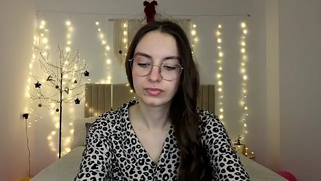 Real cutie1 online show from January 5, 2026, 5:27 pm