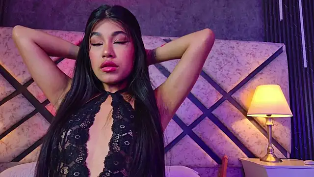 ZafiraRose online show from September 17, 2025, 7:49 pm