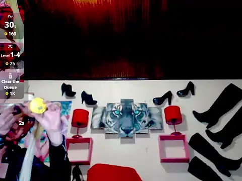 blondehot5v online show from September 14, 2025, 10:32 pm