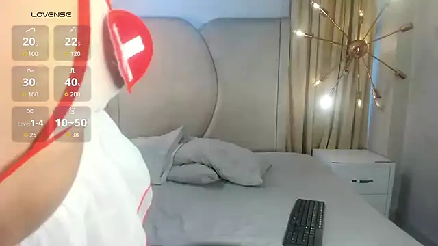 rubyrouge   online show from November 24, 2025, 7:14 pm