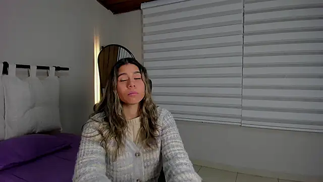 Rachell criss online show from December 5, 2025, 3:49 am