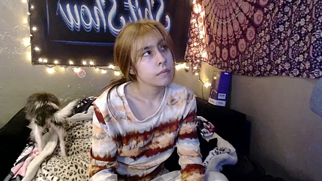 Snapshot of London_Ray chatting on June 19, 2026, 12:49 am London Ray online show from June 19, 2026, 12:49 am