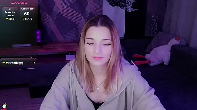 Sandy Belle online show from November 7, 2025, 7:51 pm