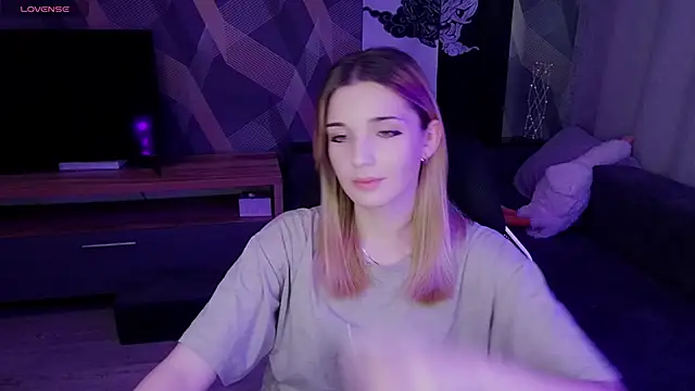 Sandy Belle online show from October 25, 2025, 1:45 pm