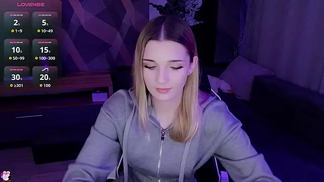 Sandy Belle online show from October 31, 2025, 8:16 pm