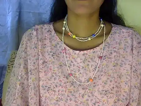 Snapshot of zara_Khan0 chatting on September 11, 2025, 2:28 pm zara Khan0 online show from September 11, 2025, 2:28 pm
