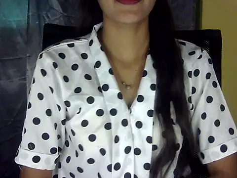 zara Khan0 online show from November 9, 2025, 2:37 am