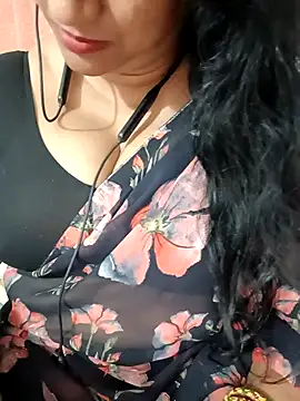 Snapshot of Swetyhoney chatting on October 14, 2025, 1:01 pm Swetyhoney online show from October 14, 2025, 1:01 pm