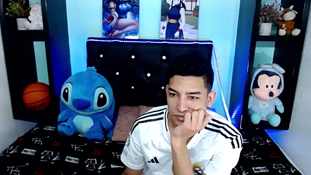 x oliver x online show from November 22, 2025, 3:16 am