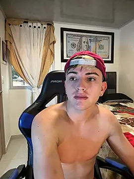 Justin trevor1 online show from June 18, 2026, 12:21 pm