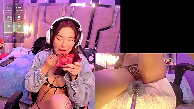 NicoleFerrel online show from September 24, 2025, 2:45 pm