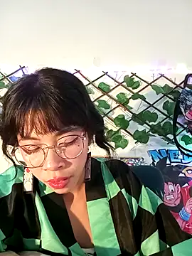 dolliette24 online show from April 22, 2026, 6:31 am