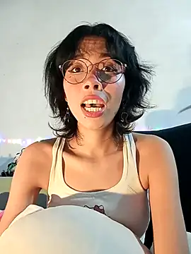 Snapshot of dolliette24 chatting on January 18, 2026, 4:27 am dolliette24 online show from January 18, 2026, 4:27 am