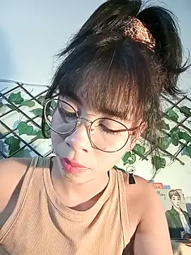 dolliette24 online show from May 18, 2026, 5:34 am