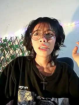 Snapshot of dolliette24 chatting on January 13, 2026, 2:37 am dolliette24 online show from January 13, 2026, 2:37 am