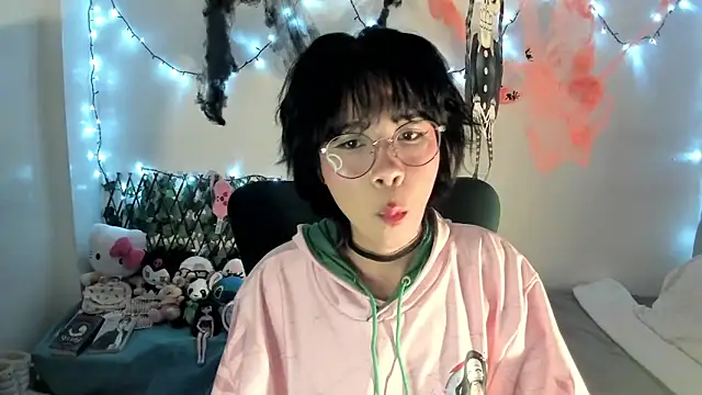 dolliette24 online show from October 12, 2025, 2:13 am