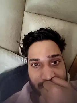 Snapshot of Himanshu111007 chatting on September 24, 2025, 8:54 am Himanshu111007 online show from September 24, 2025, 8:54 am