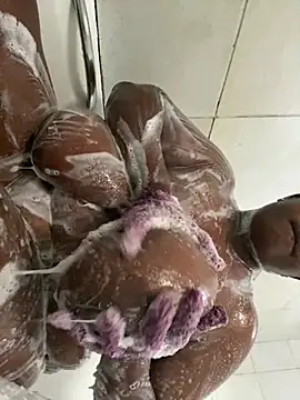 curvywithbigtitties online show from March 22, 2026, 1:01 pm