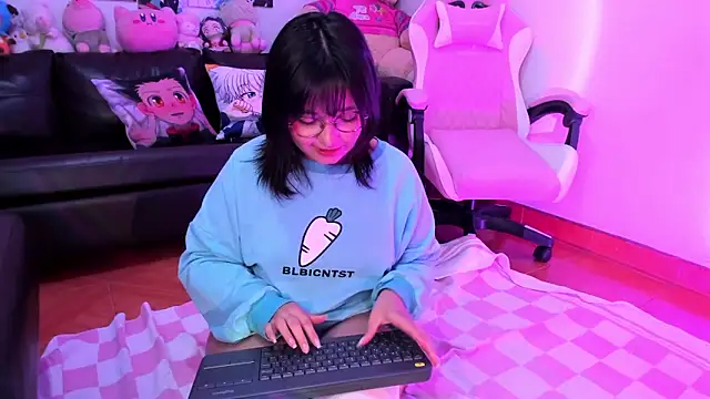 Lolii Zoe online show from November 30, 2025, 8:31 pm