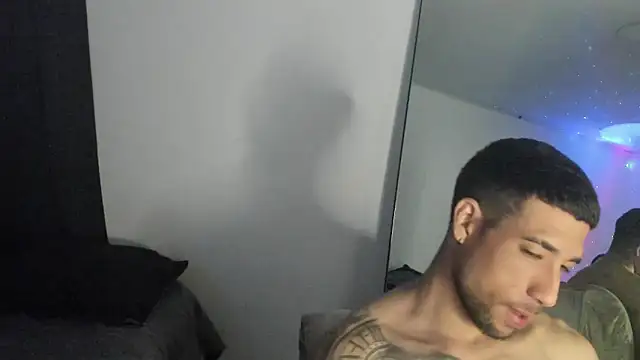 ThiagoLugo online show from March 11, 2026, 1:21 am