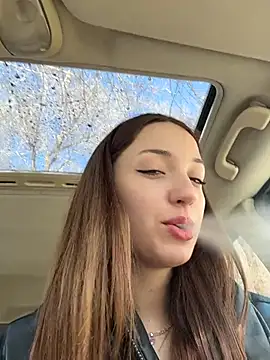 DollyTall online show from March 20, 2026, 6:25 am